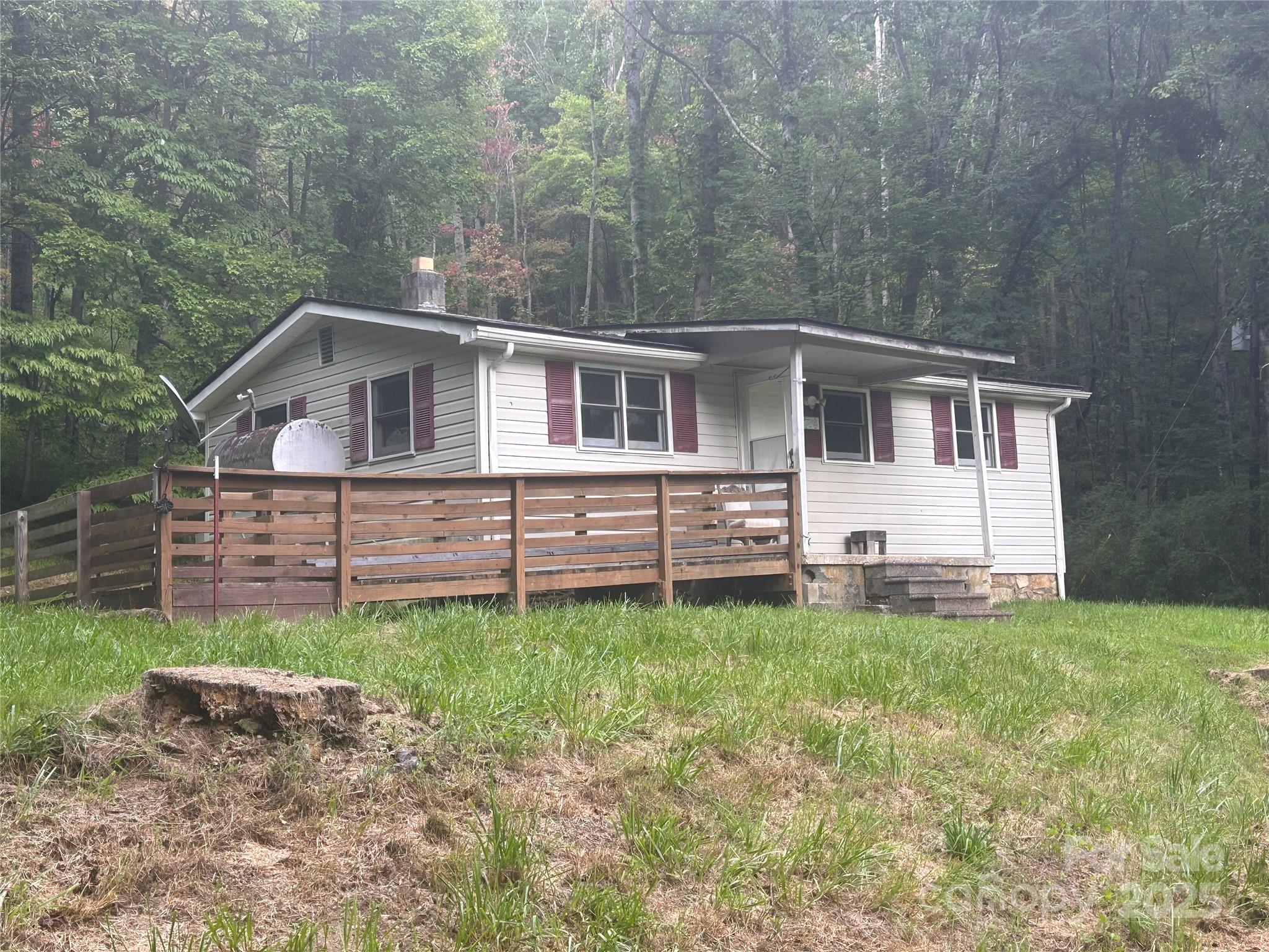 103 Cambridge Way, Waynesville, NC. property listing photo