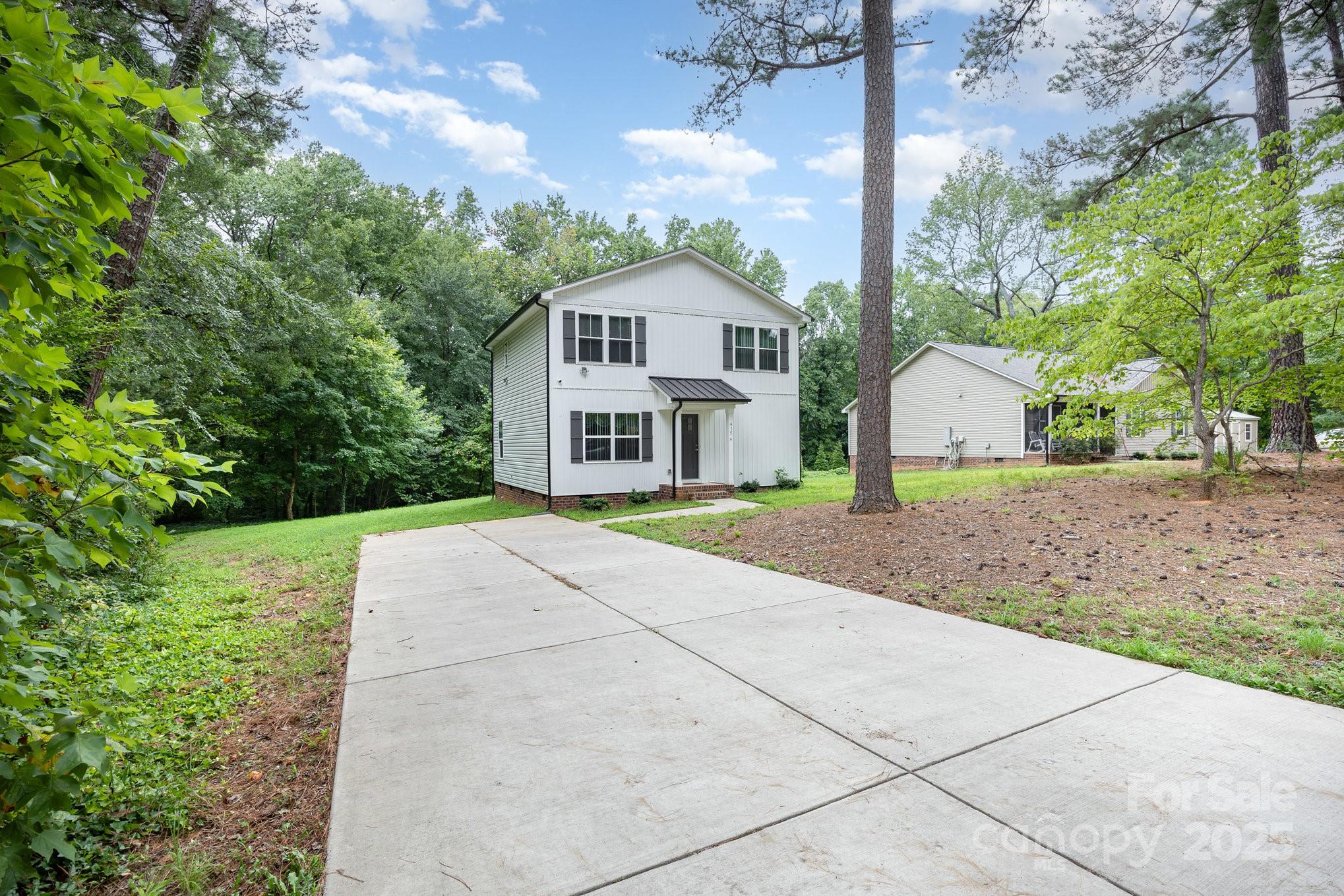 415 Pinecroft, Spencer, NC. property listing photo