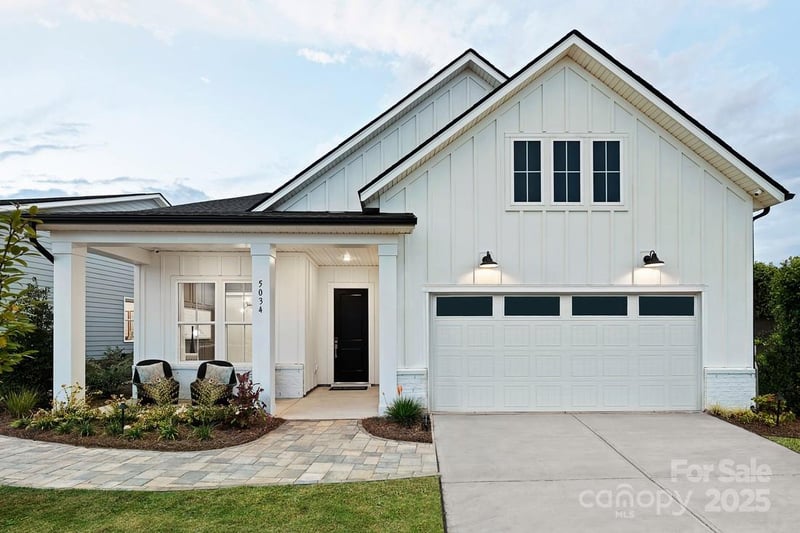 5034 Glenwalk 22, Charlotte, NC - 3 beds, 3 baths, 2,015 sqft - $699,000
