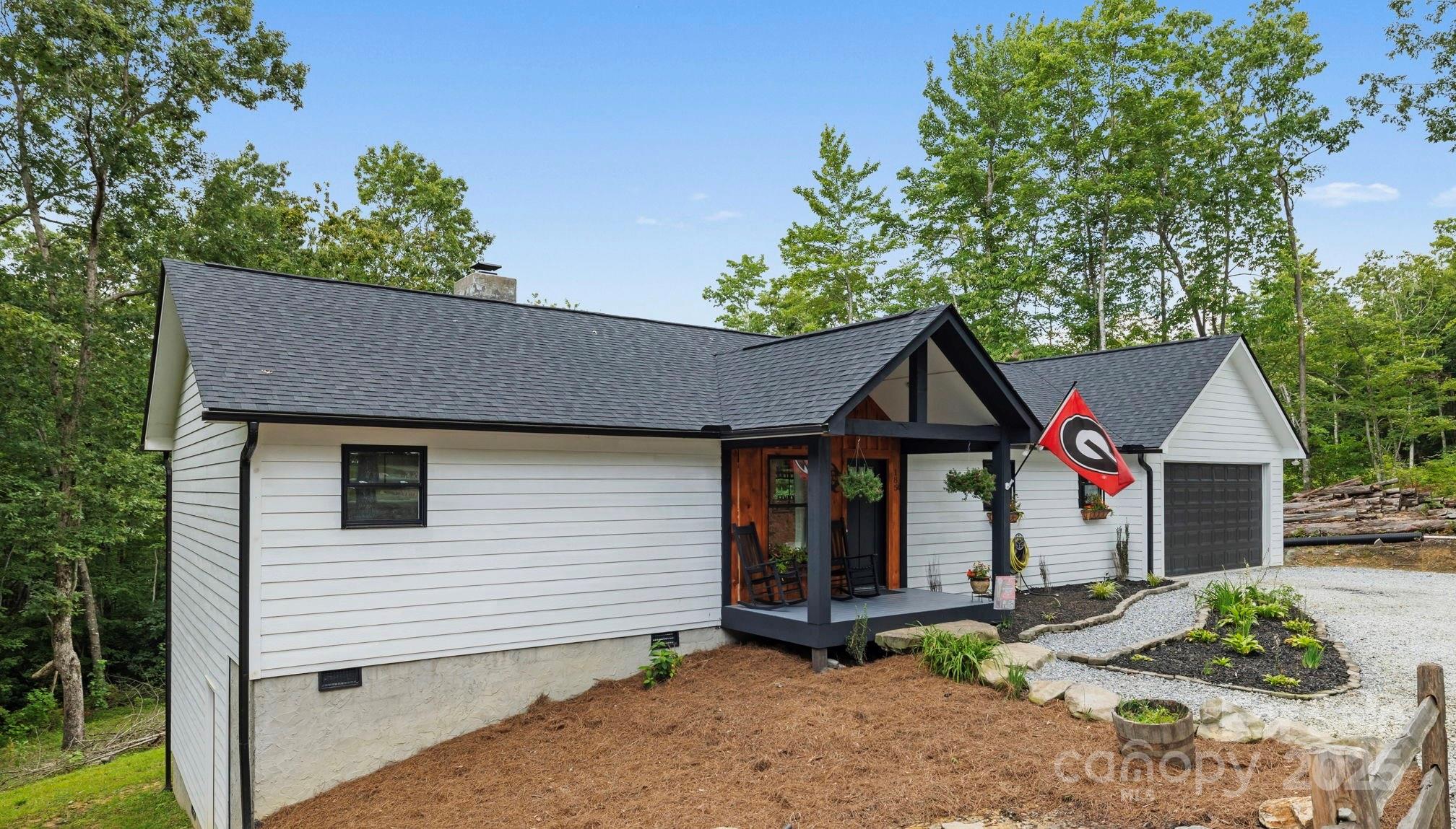 185 Ben Nevis, Brevard, NC. property listing photo