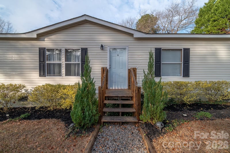 6706 Patrick, Patrick, SC - 4 beds, 2 baths, 2,126 sqft - $192,000