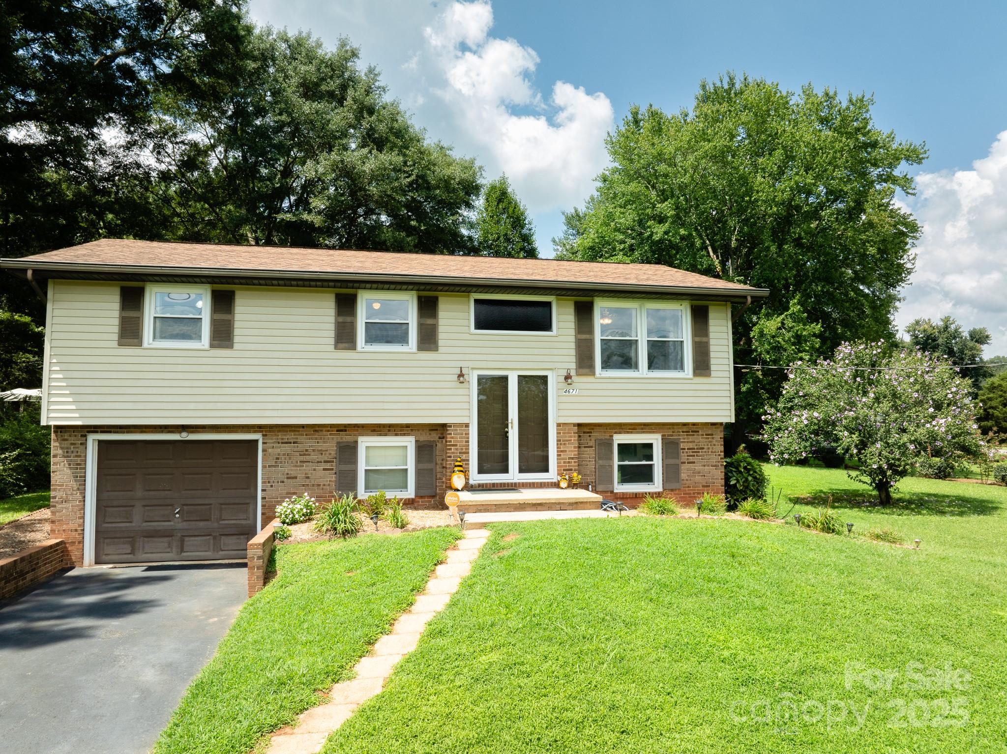 4671 Crystal, Claremont, NC. property listing photo