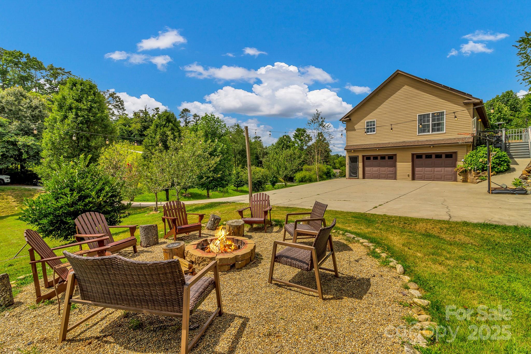 159 Willow Brook, Asheville, NC. property listing photo