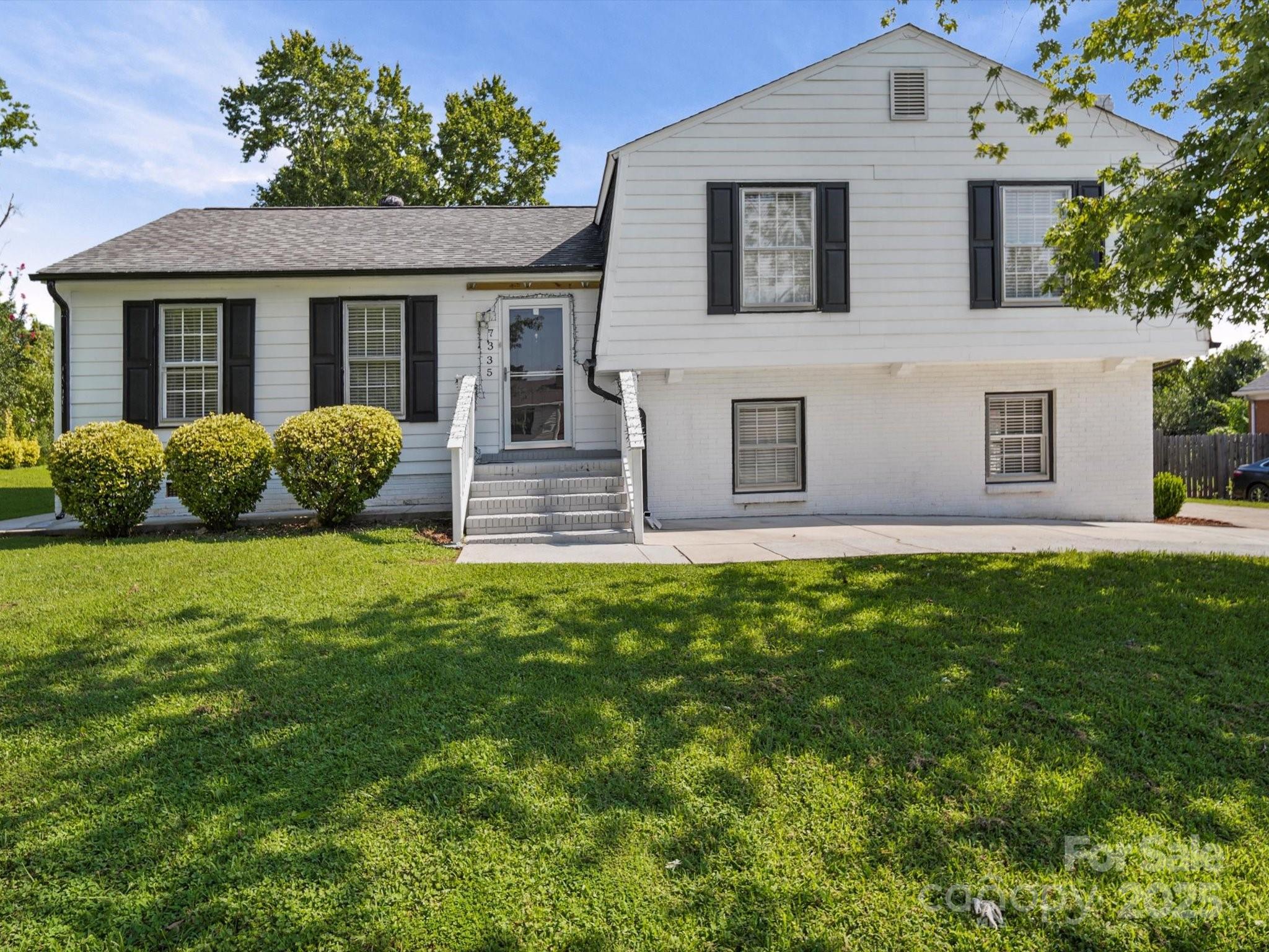 7335 Meadowdale, Charlotte, NC. property listing photo