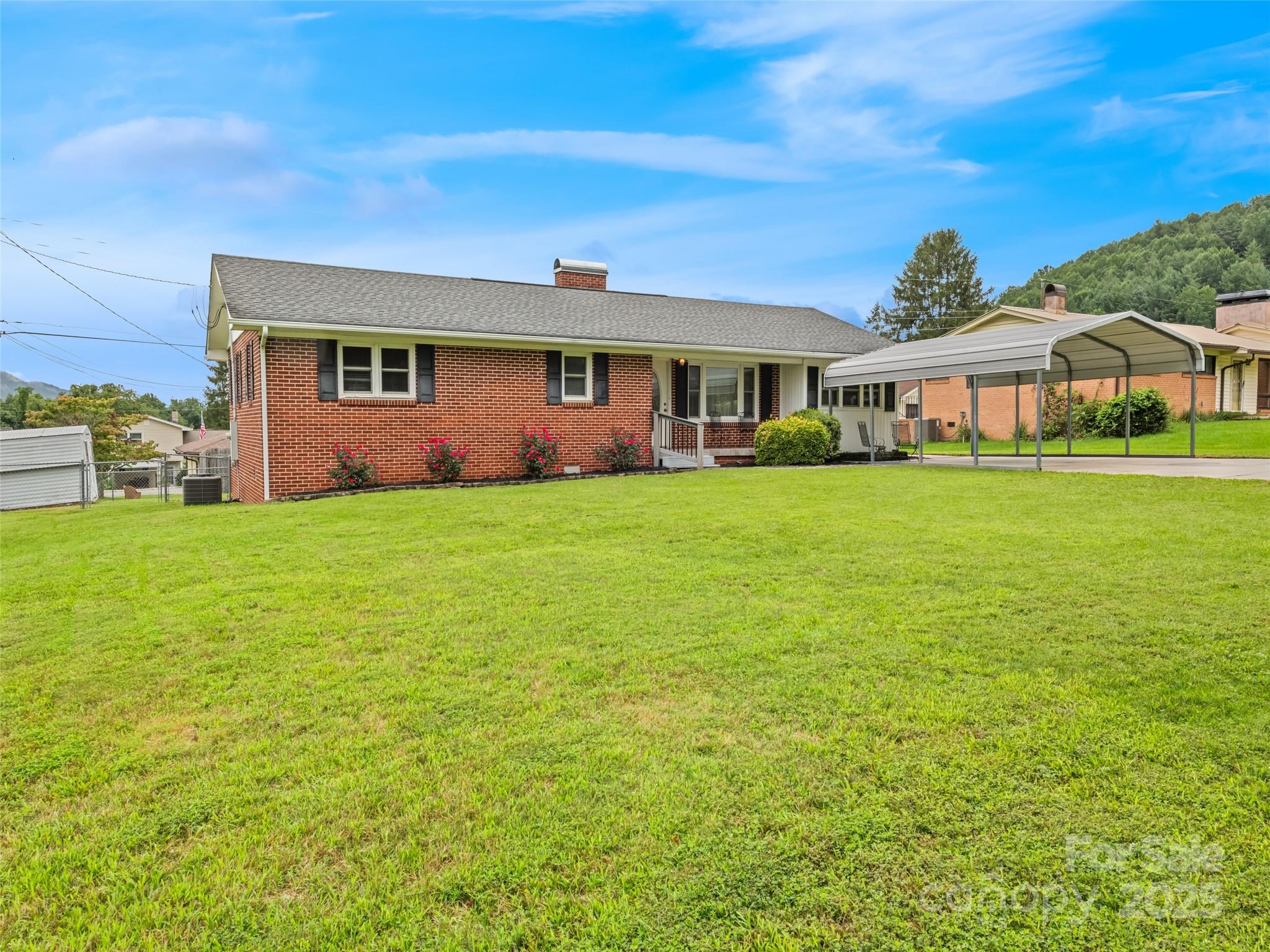 241 Grandview, Waynesville, NC. property listing photo