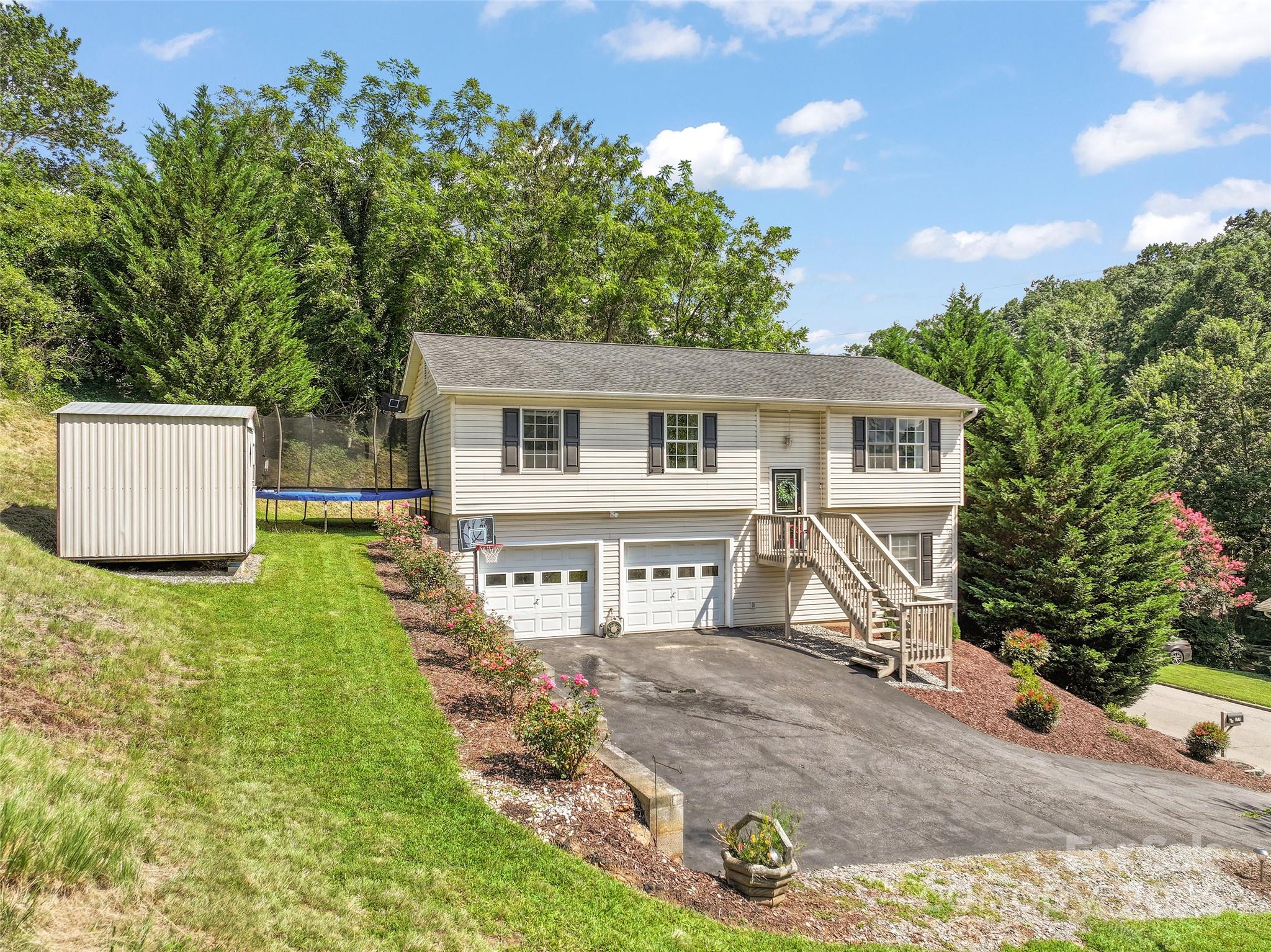 177 Rhoda, Canton, NC. property listing photo