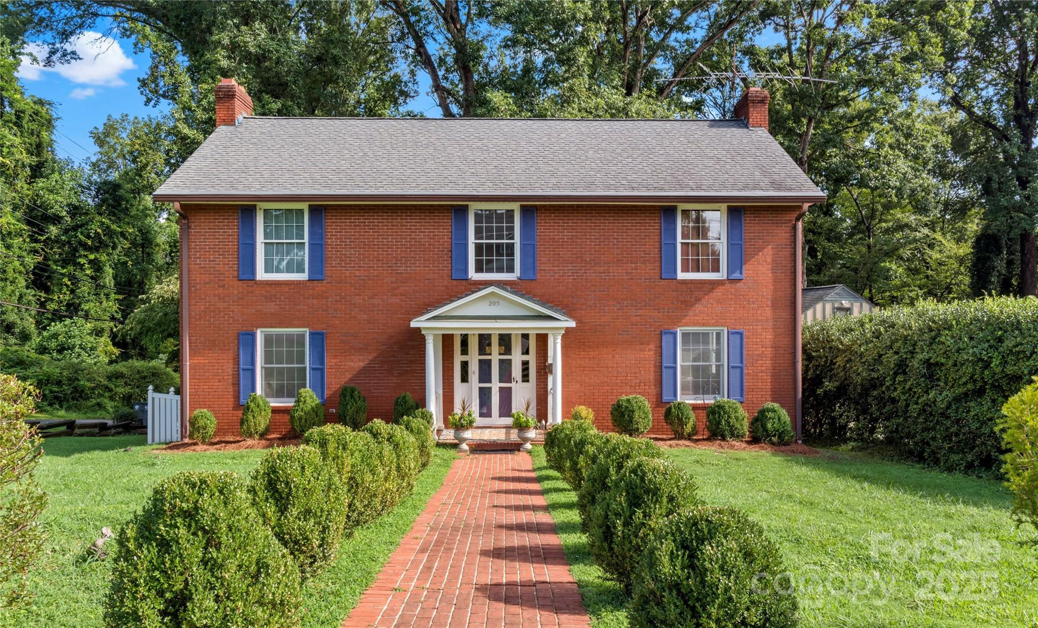 205 Hawthorne, Elkin, NC. property listing photo