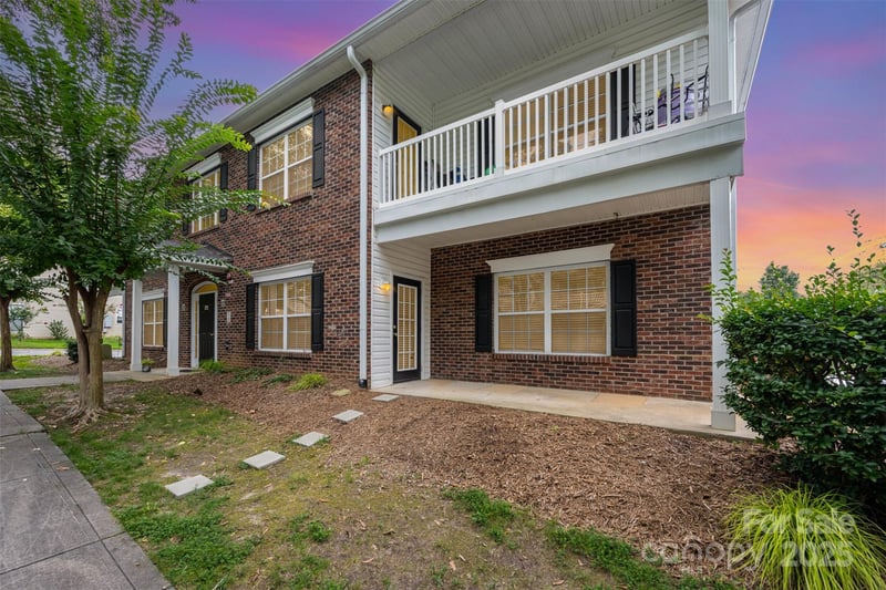 21252 Hickory Street, Cornelius, NC - 3 beds, 2 baths, 1,388 sqft - $320,000