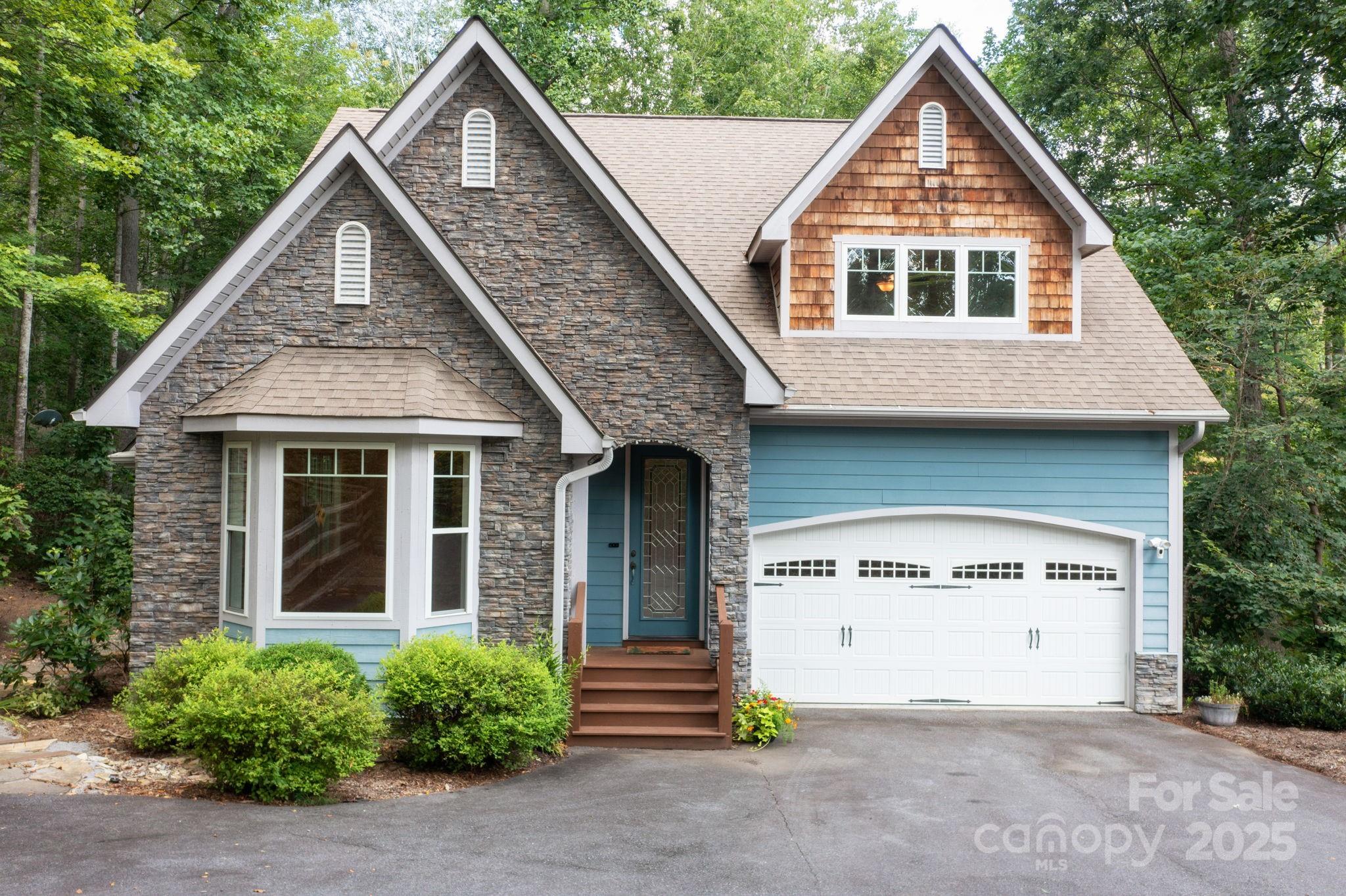 17 Bohemian, Asheville, NC. property listing photo