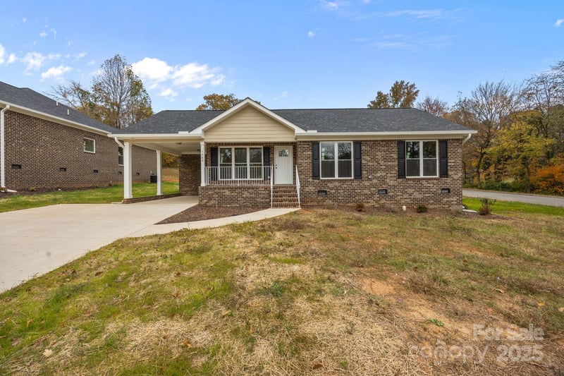 1280 N Shaver Street, Salisbury, NC - 3 beds, 2 baths, 1,198 sqft - $259,900