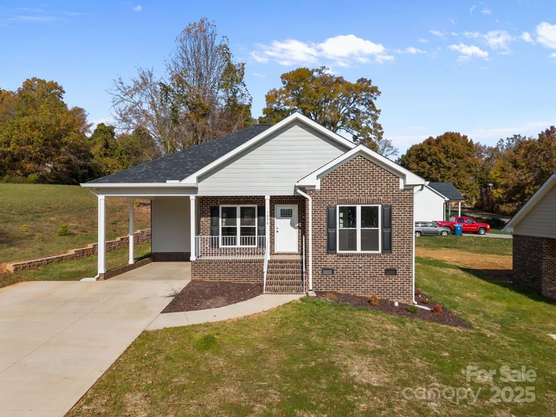 1270 N Shaver Street, Salisbury, NC - 3 beds, 2 baths, 1,359 sqft - $314,900