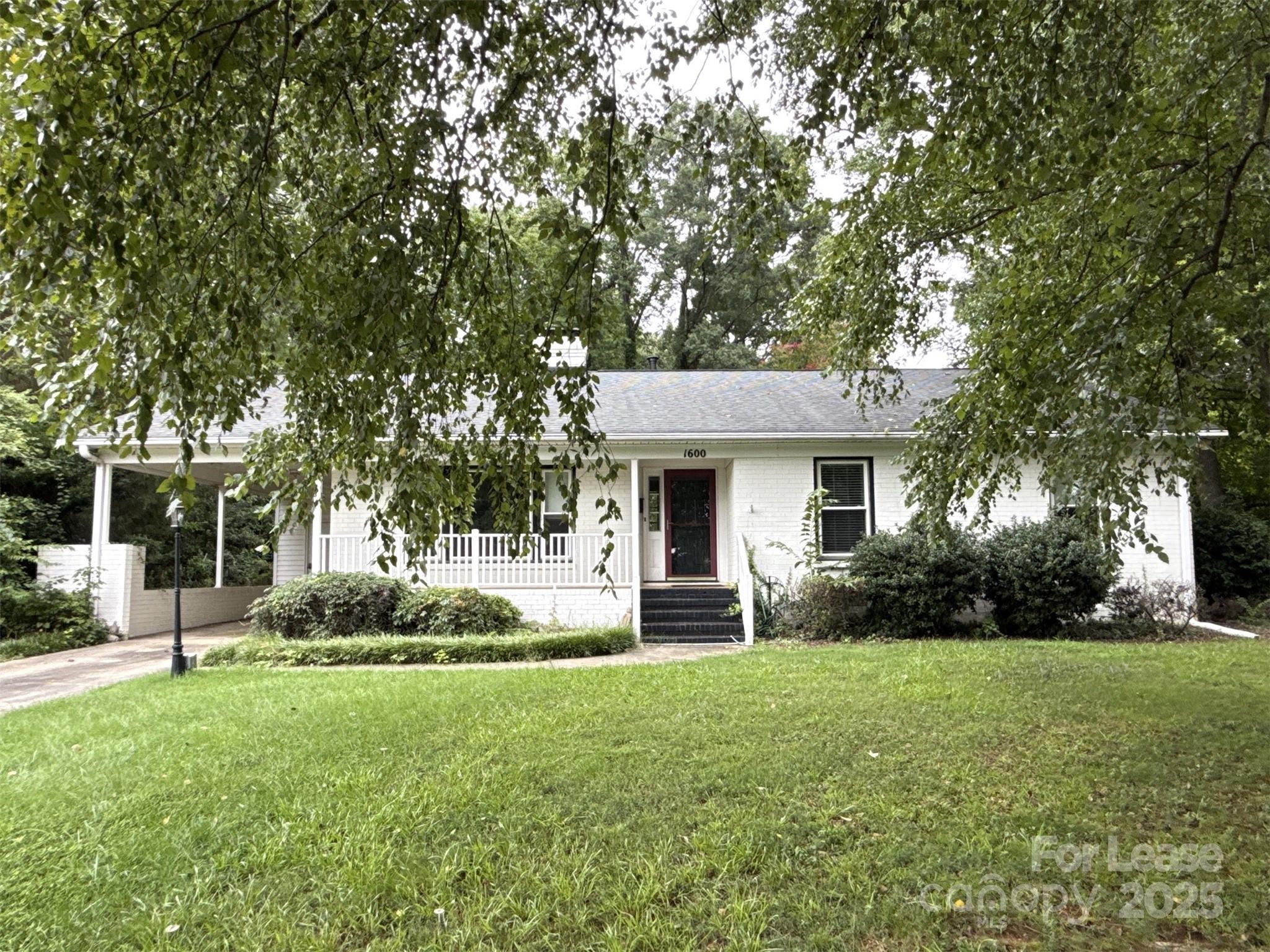 1600 Paddock Circle, Charlotte, NC. property listing photo