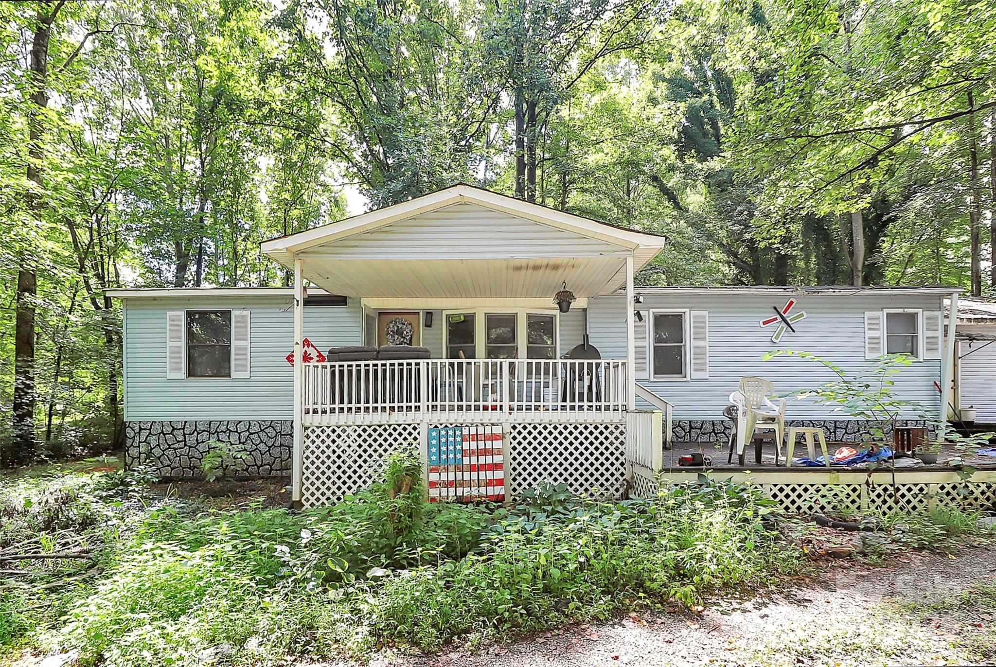 304 Deerchase Circle, Statesville, NC. property listing photo