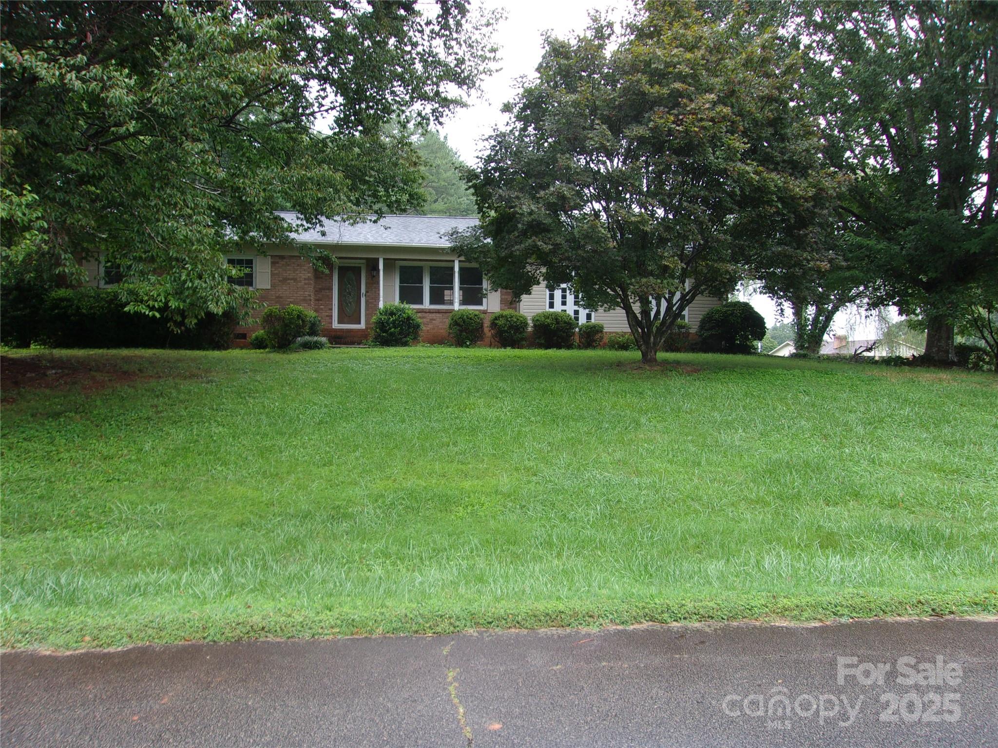 163 Whitney Lane, Statesville, NC. property listing photo