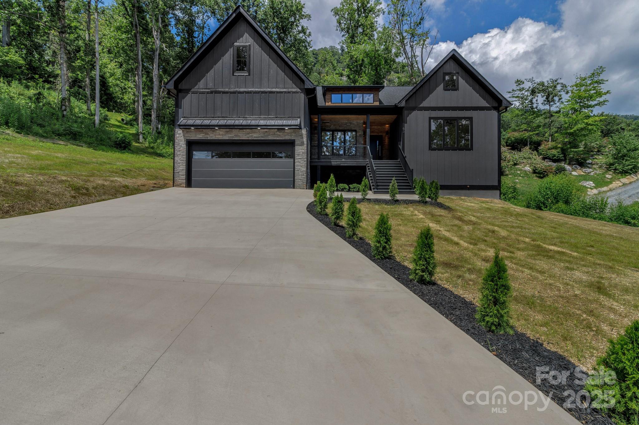 63 Winding Ridge, Fairview, NC. property listing photo