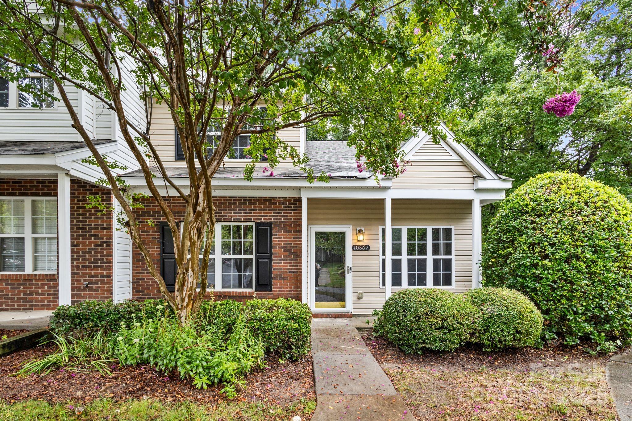 10862 Holly Ridge Boulevard, Charlotte, NC. property listing photo