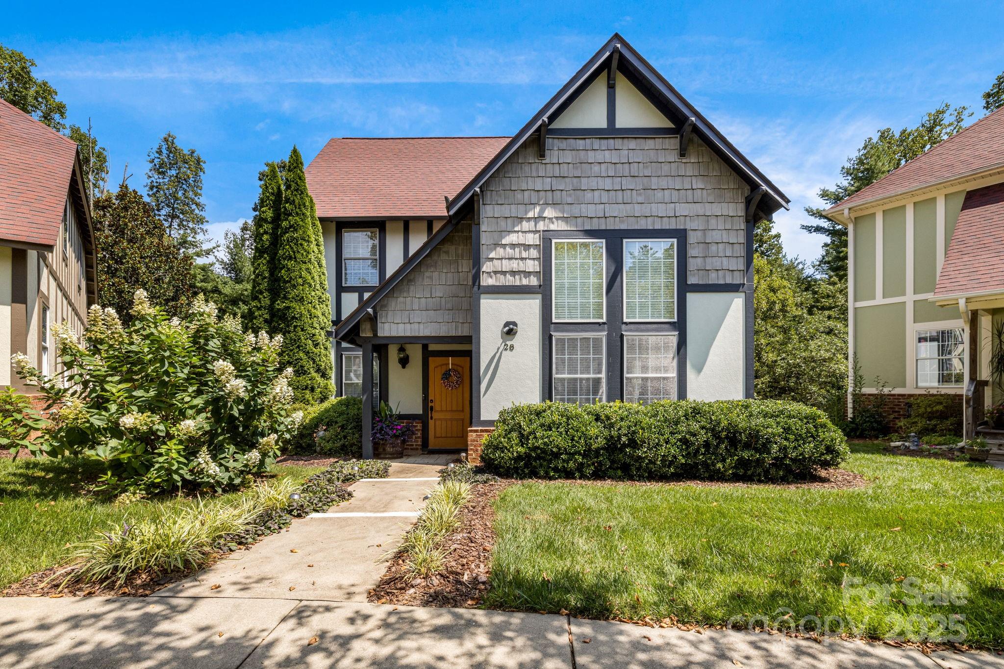 28 Trafalgar Circle, Asheville, NC. property listing photo