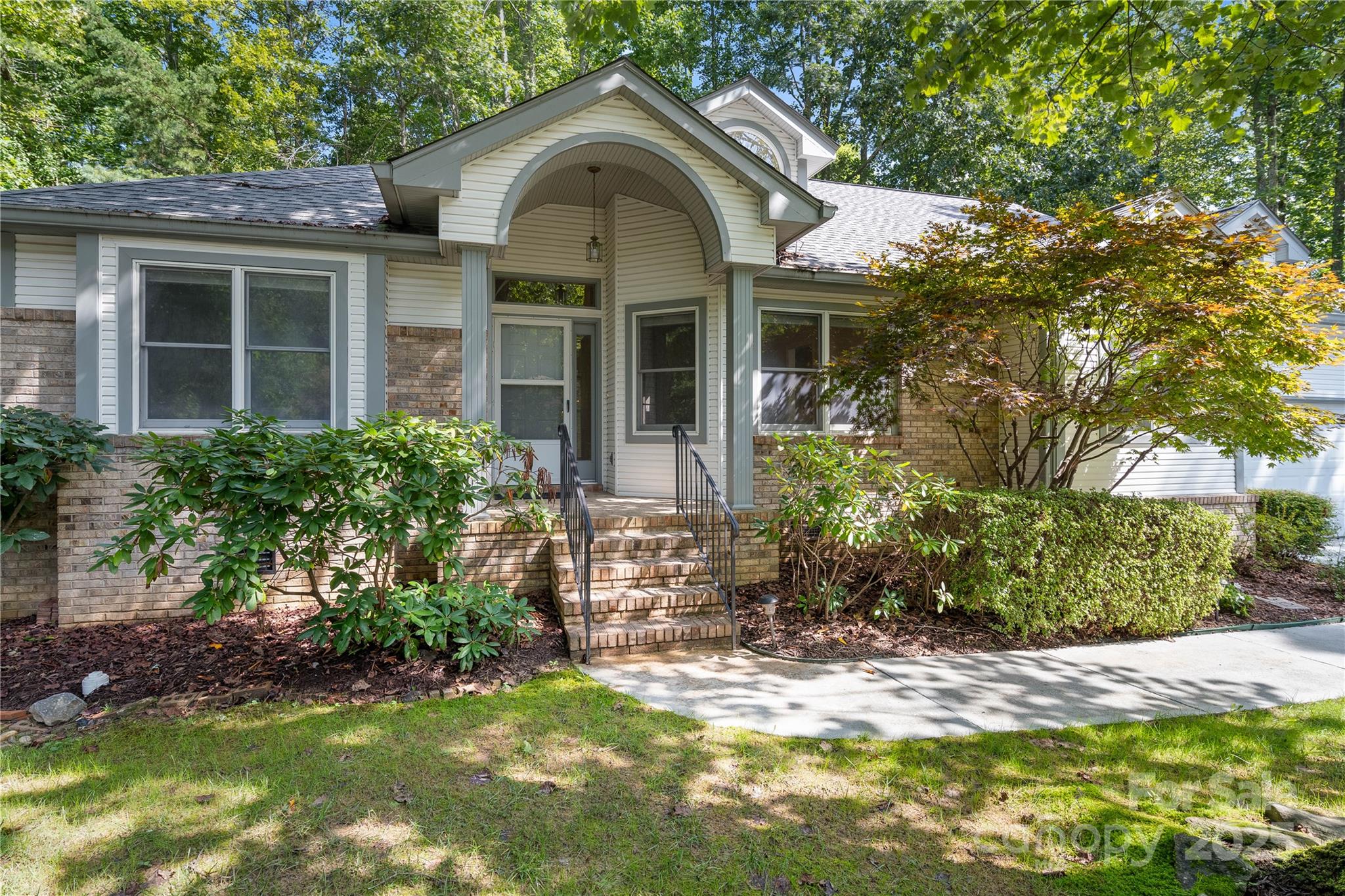 131 Jenny Lind Drive, Hendersonville, NC. property listing photo