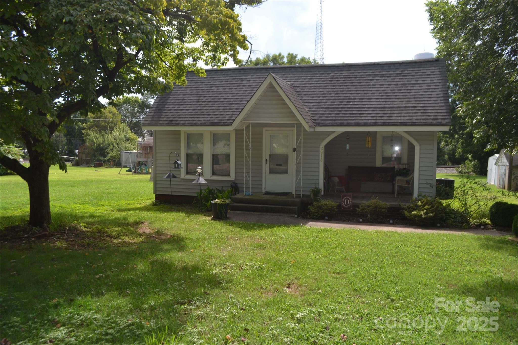 2818 Ridge, Concord, NC. property listing photo