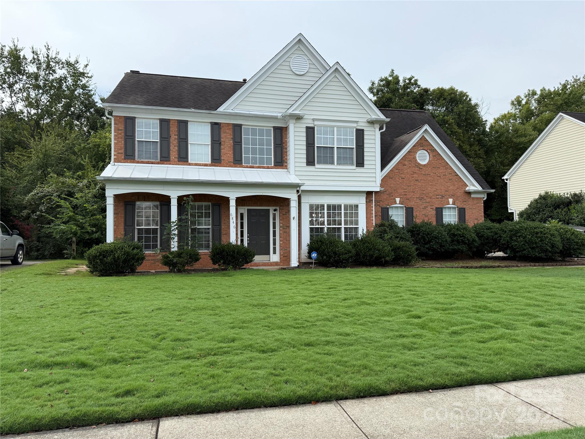 6846 Guinevere, Charlotte, NC. property listing photo