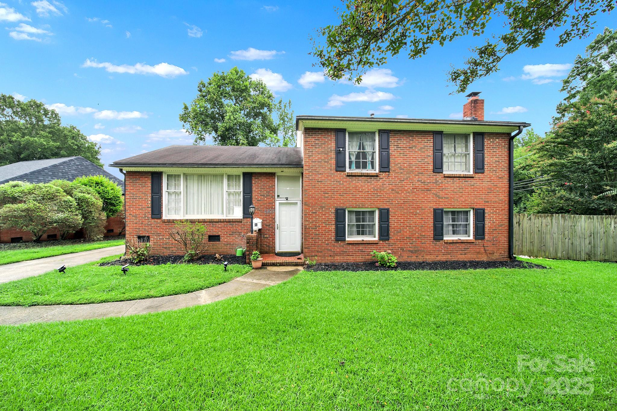 5300 Grafton Drive, Charlotte, NC. property listing photo