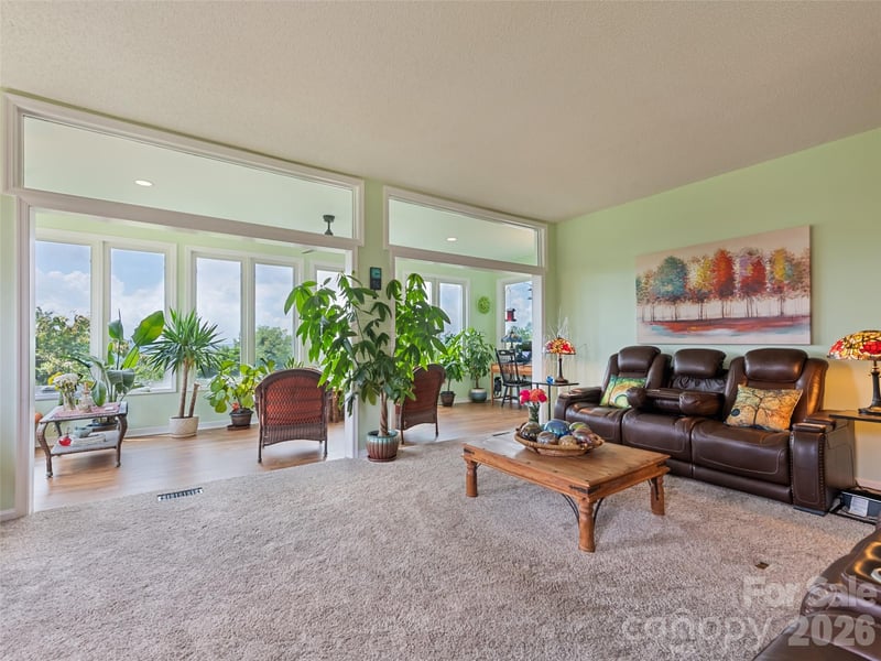 1401 Fleetwood Plaza Apt 1, Hendersonville, NC - 3 beds, 2 baths, 2,518 sqft - $525,000