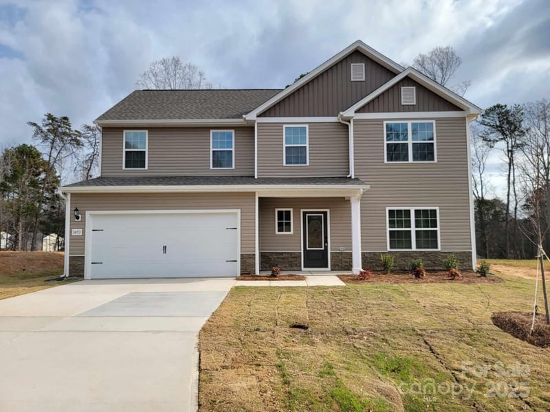 3453 Robindale Drive, Winston Salem, NC - 3 beds, 2.5 baths, 2,060 sqft - $388,900