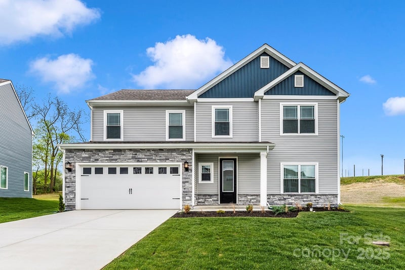 3447 Robindale Drive, Winston Salem, NC - 3 beds, 2.5 baths, 2,060 sqft - $393,900