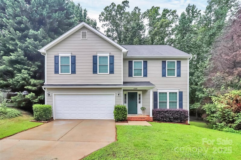1300 Dunmore, Clover, SC - 4 beds, 3 baths, 2,247 sqft - $355,000