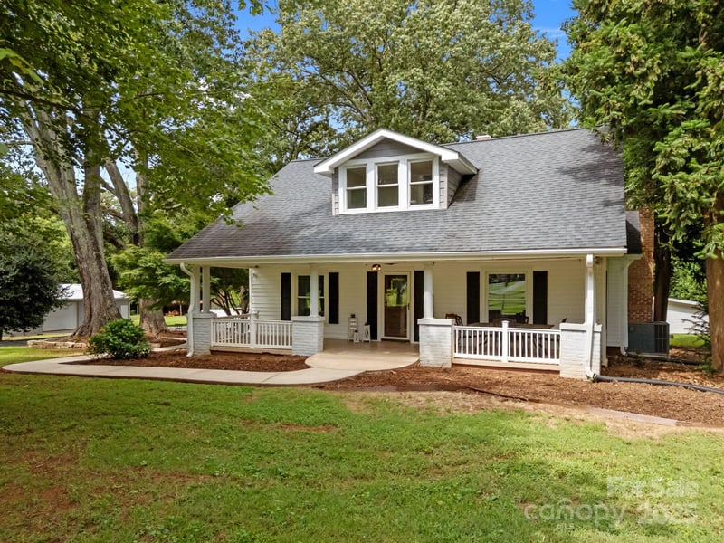 8900 Old Concord Road, Salisbury, NC - 3 beds, 2.5 baths, 2,462 sqft - $799,000