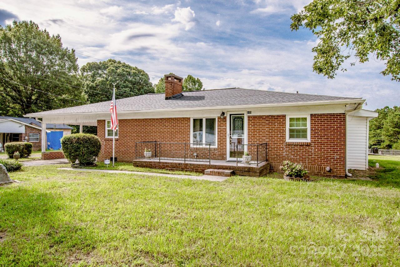 155 Parkertown, Mooresville, NC. property listing photo
