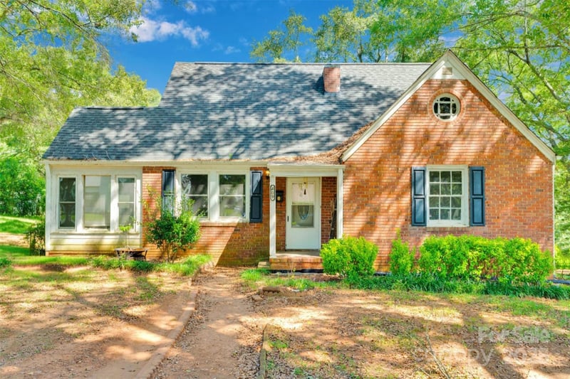 409 Gold Street, Shelby, NC - 3 beds, 2 baths, 1,552 sqft - $195,000