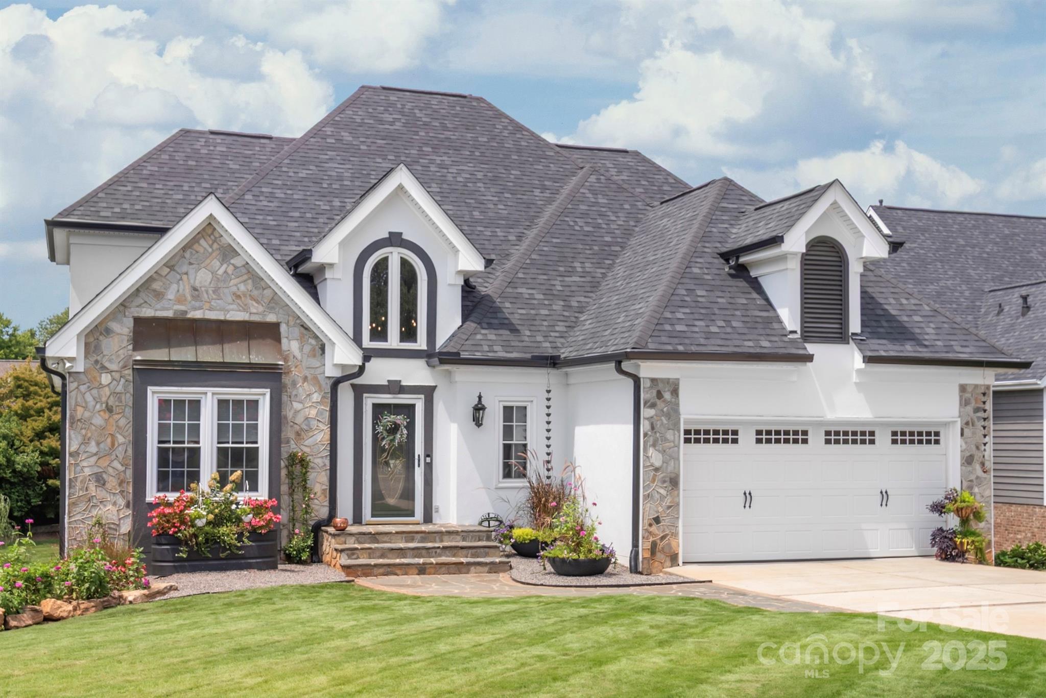 421 Cranborne Chase Drive, Fort Mill, SC. property listing photo