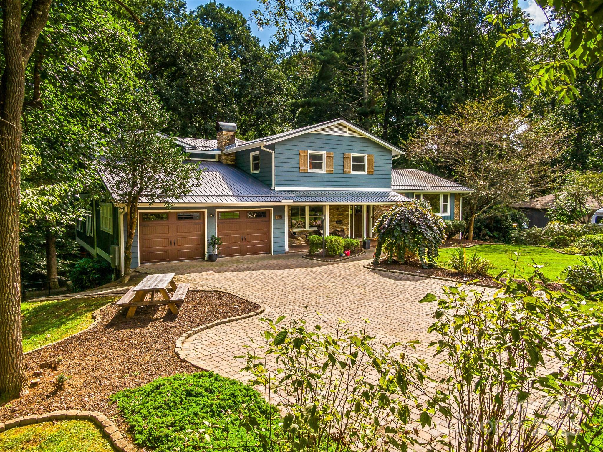 135 Dogwood Drive, Brevard, NC. property listing photo