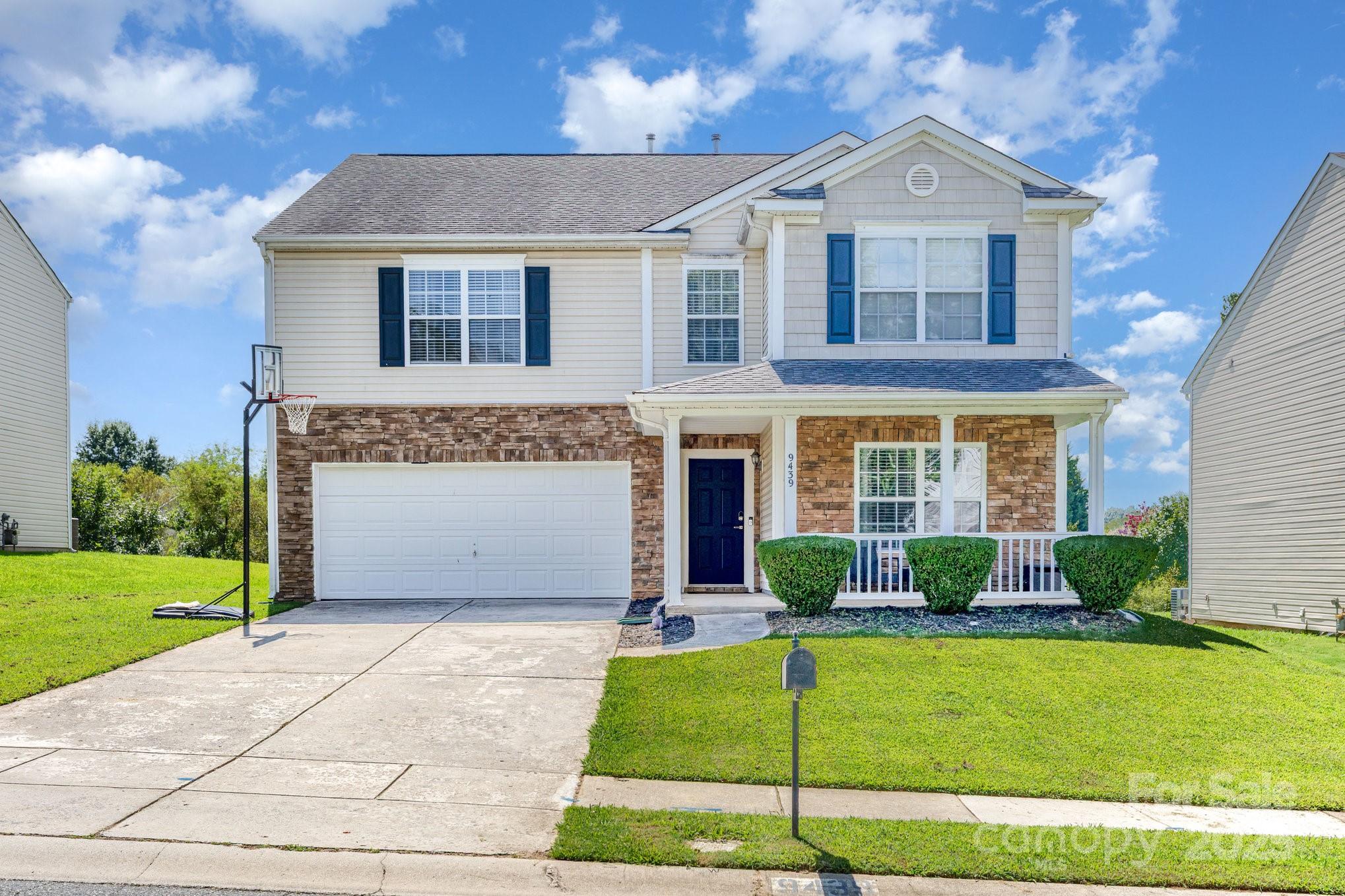 9439 Bayview, Charlotte, NC. property listing photo