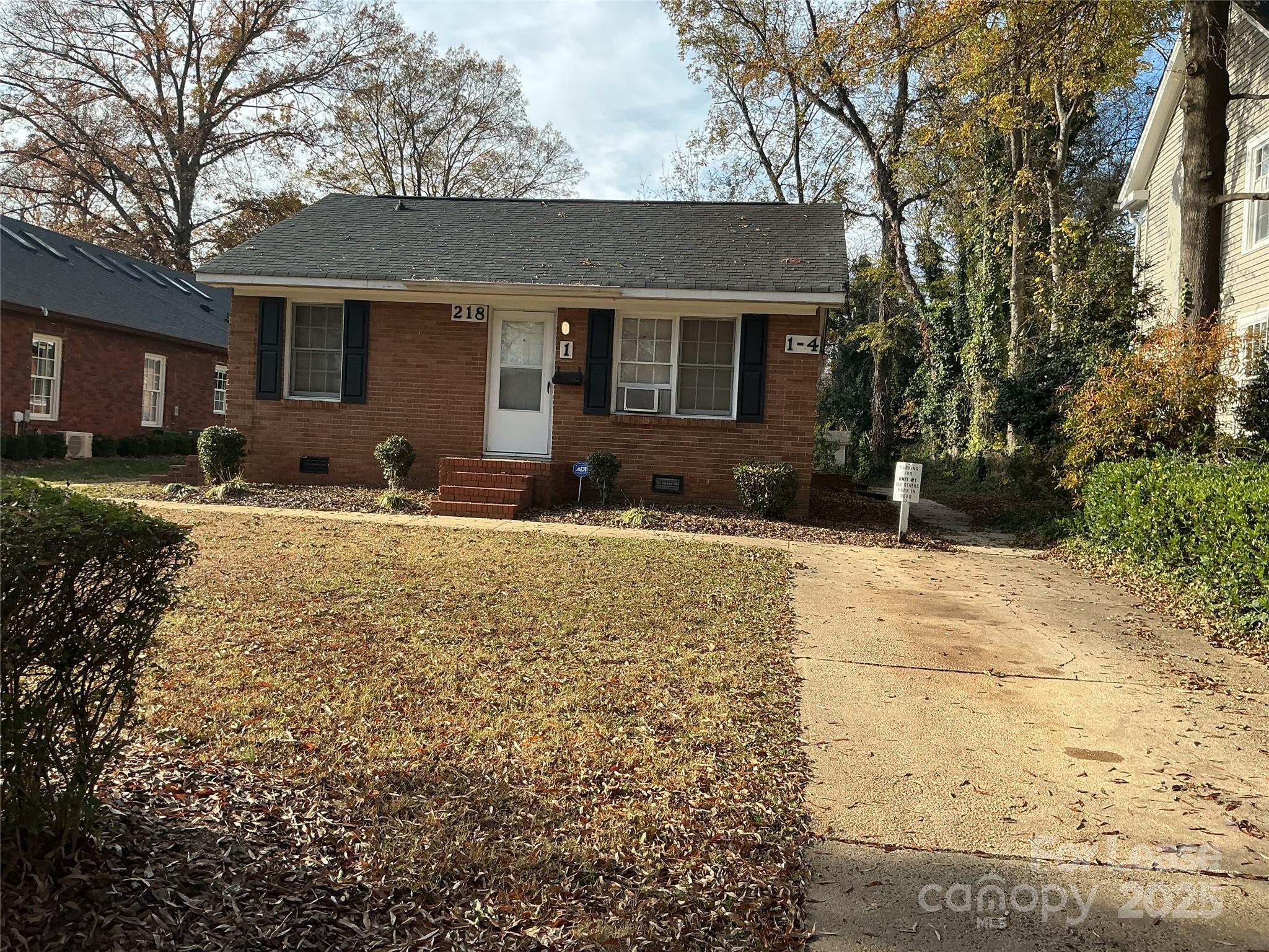 218 Grandin Road Apt 2, Charlotte, NC. property listing photo