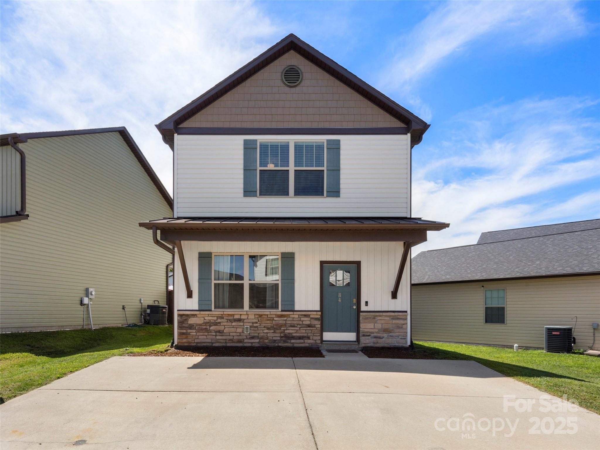84 Cardwell, Fletcher, NC. property listing photo