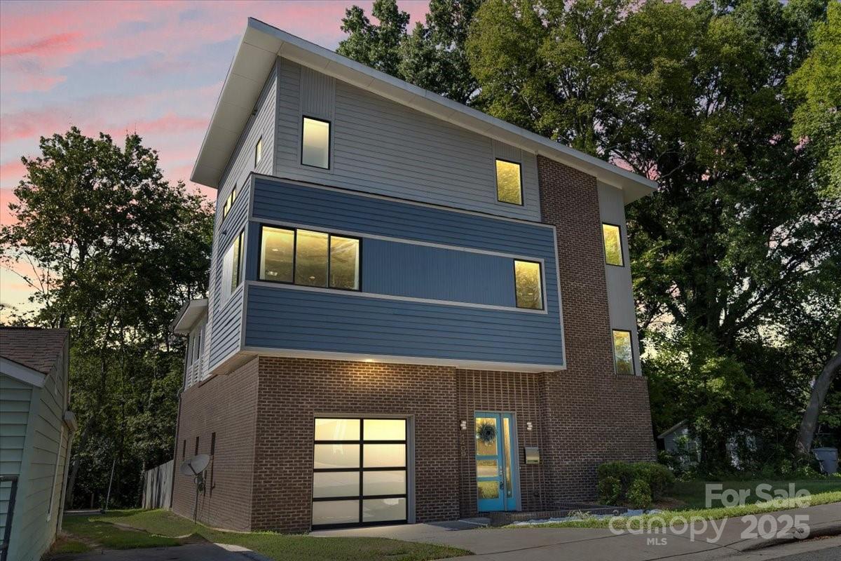 1409 N Alexander Street, Charlotte, NC. property listing photo