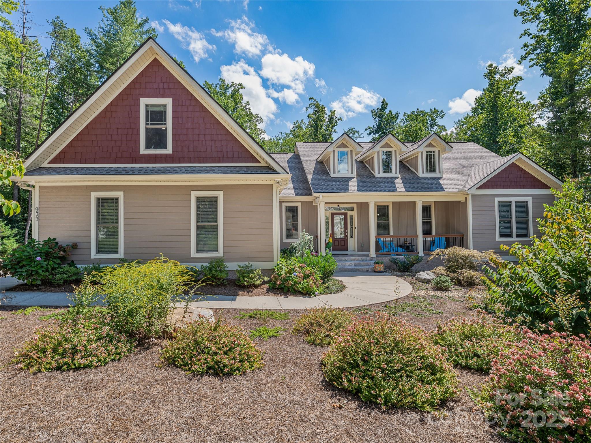 937 Monte Vista, Candler, NC. property listing photo