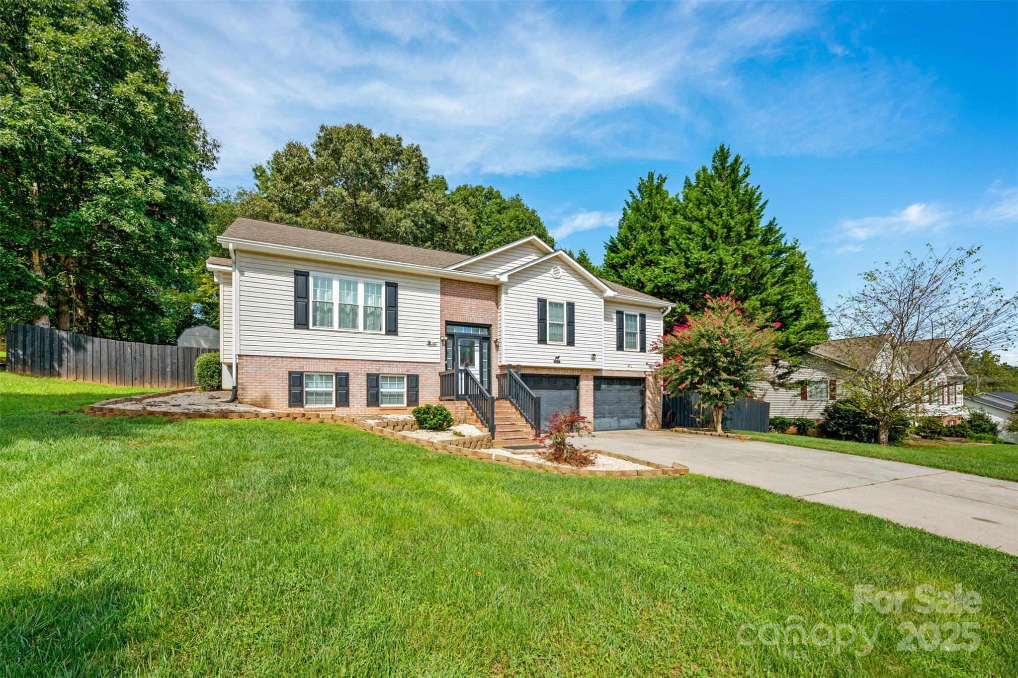 107 Cliffwood, Hudson, NC. property listing photo