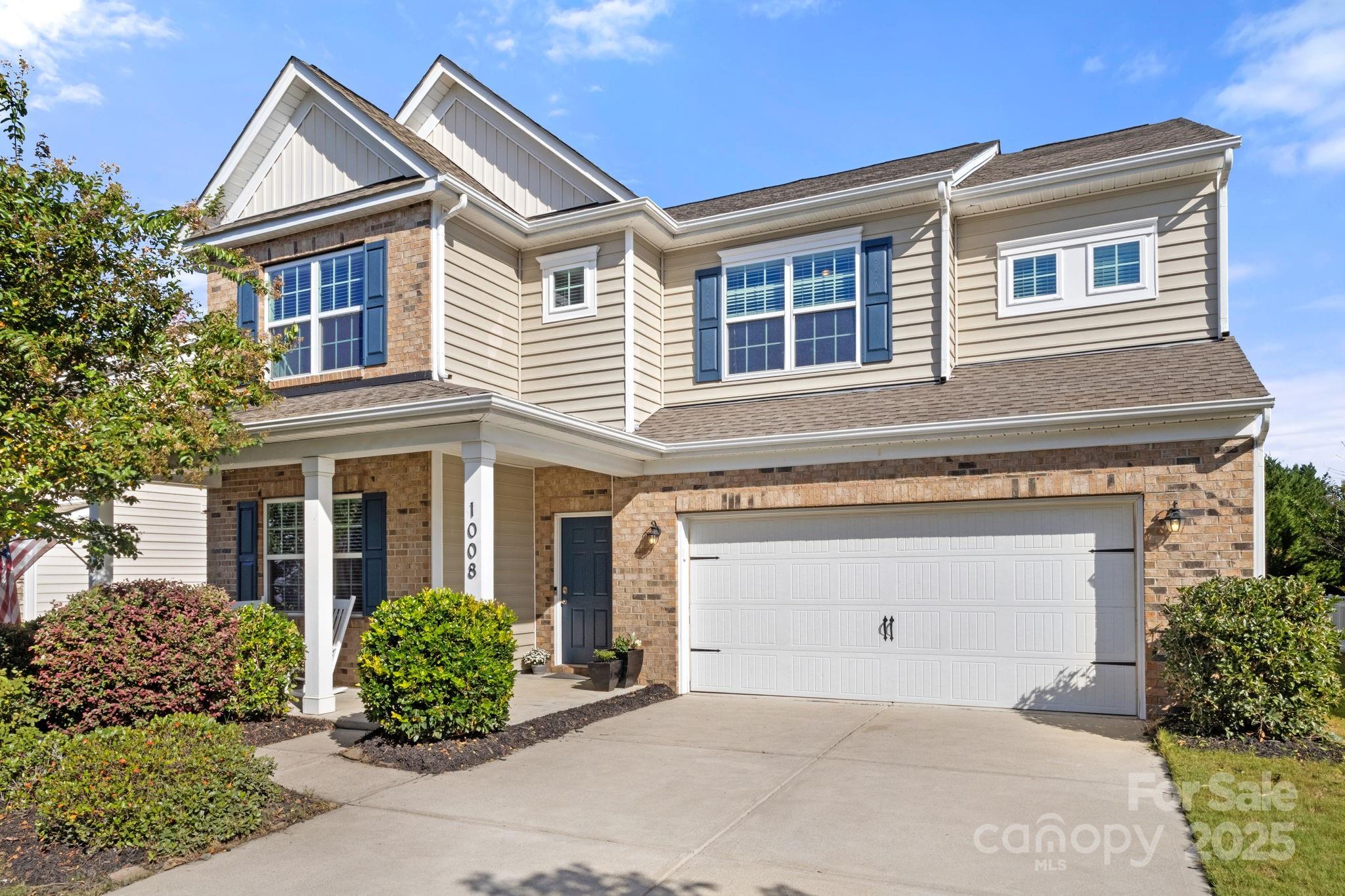 1008 Wainscott Drive, Waxhaw, NC. property listing photo
