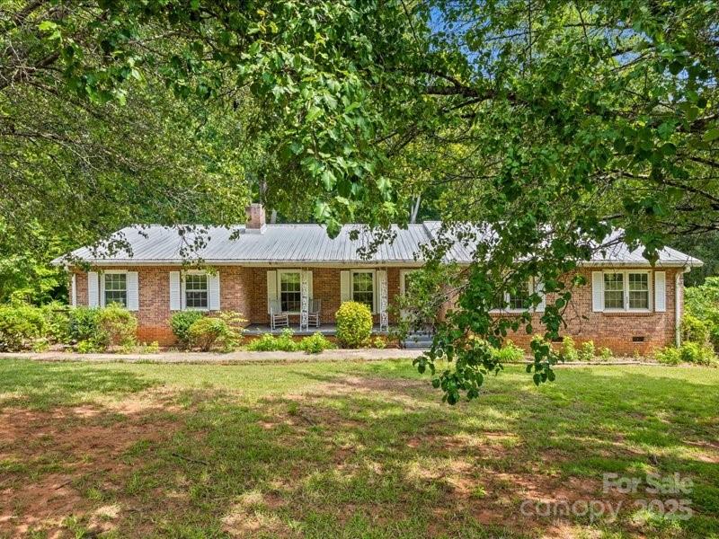 290 Grandview, Clover, SC. property listing photo