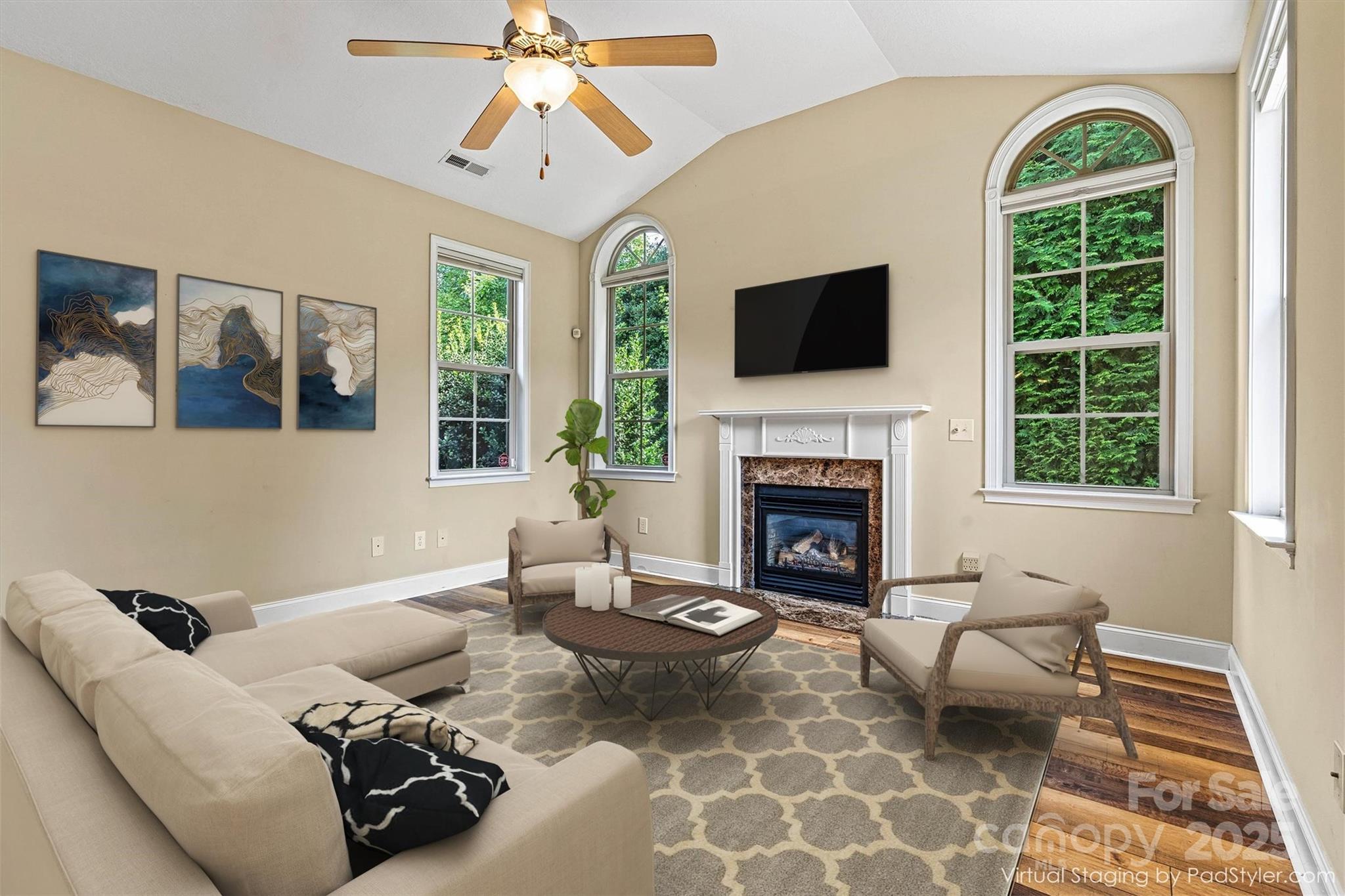 823 Wynnshire B, Hickory, NC. property listing photo