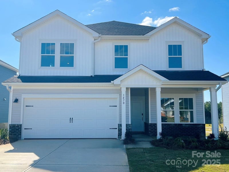 1470 Carthage Drive, Salisbury, NC - 3 beds, 2.5 baths, 2,135 sqft - $334,980