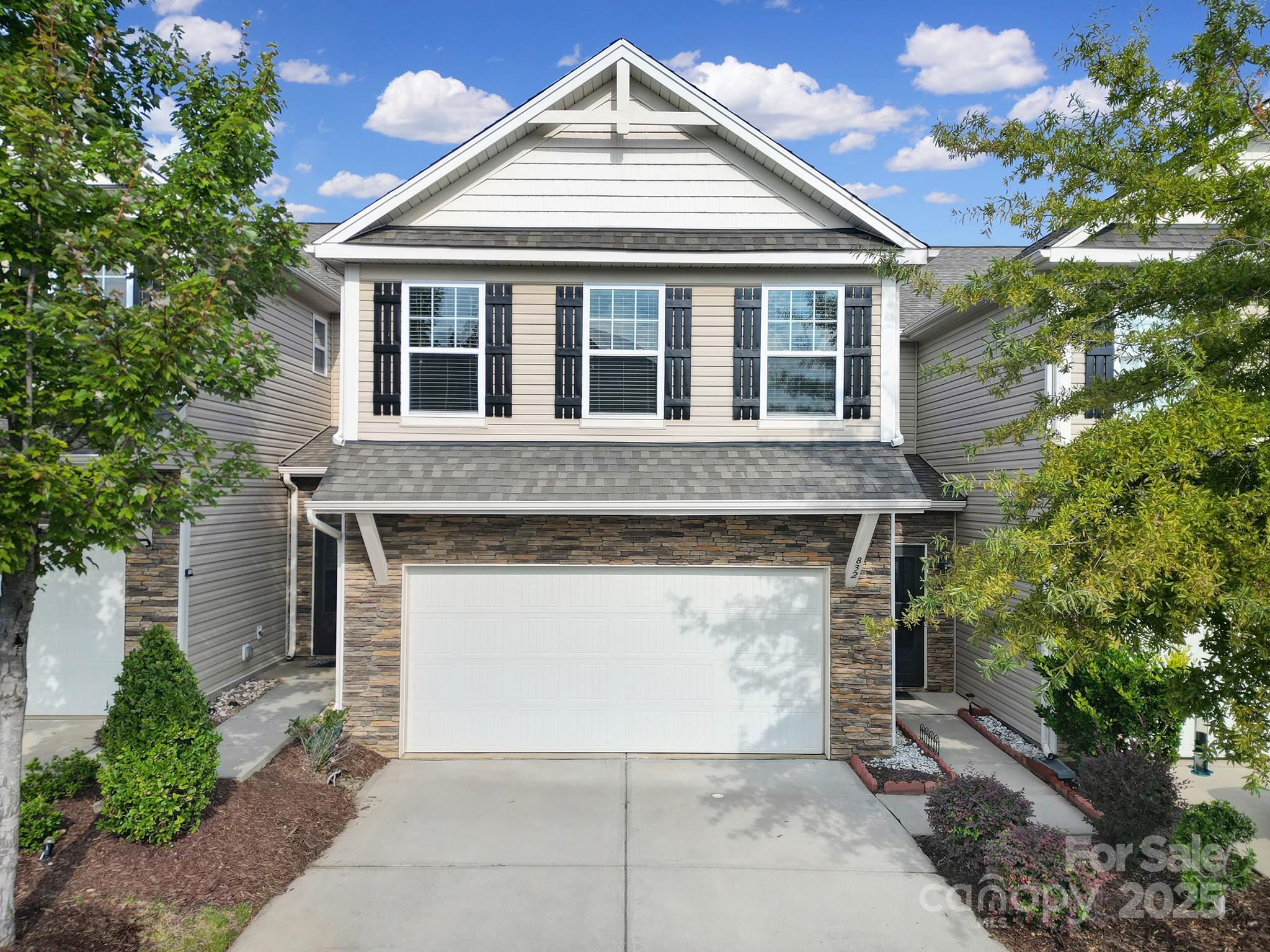 832 Summerlake, Fort Mill, SC. property listing photo