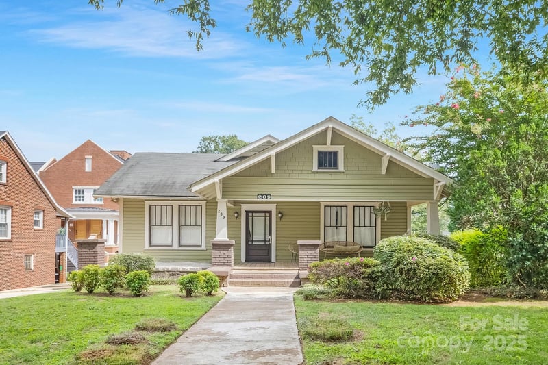 209 Grandin, Charlotte, NC - 4 beds, 2 baths, 1,963 sqft - $600,000