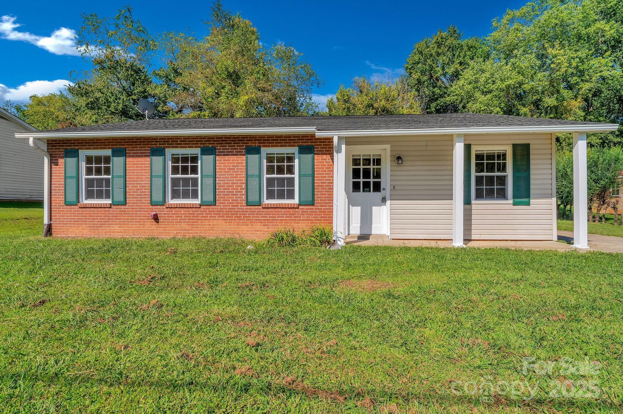 88 Lees Creek, Asheville, NC. property listing photo