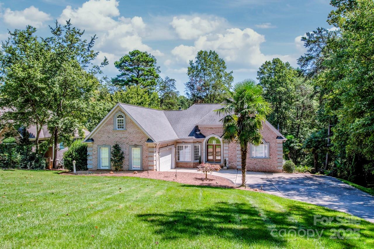 214 Wildwood Cove Drive, Mooresville, NC. property listing photo