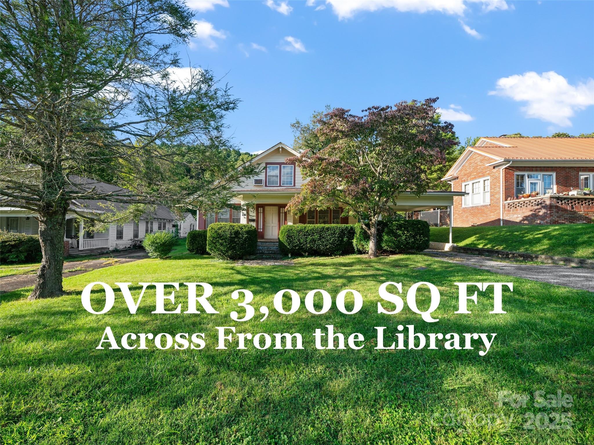 147 Walnut, Spruce Pine, NC. property listing photo