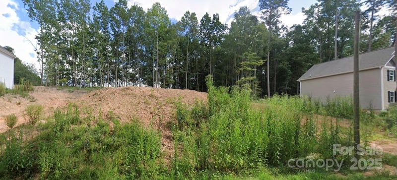 1047 3rd Avenue Drive SE, Hickory, NC -  - $89,000
